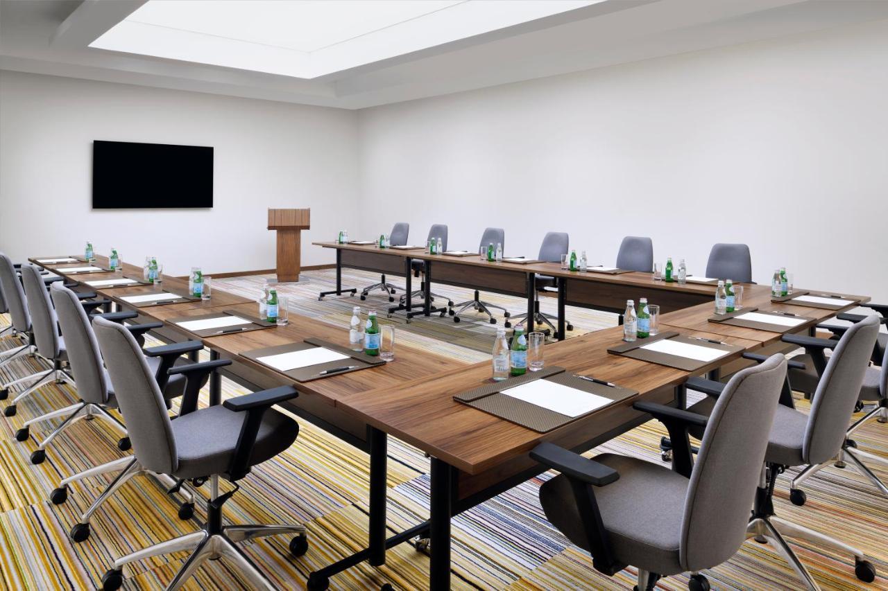 Movenpick Jumeirah Village Triangle 두바이 외부 사진 Meeting room